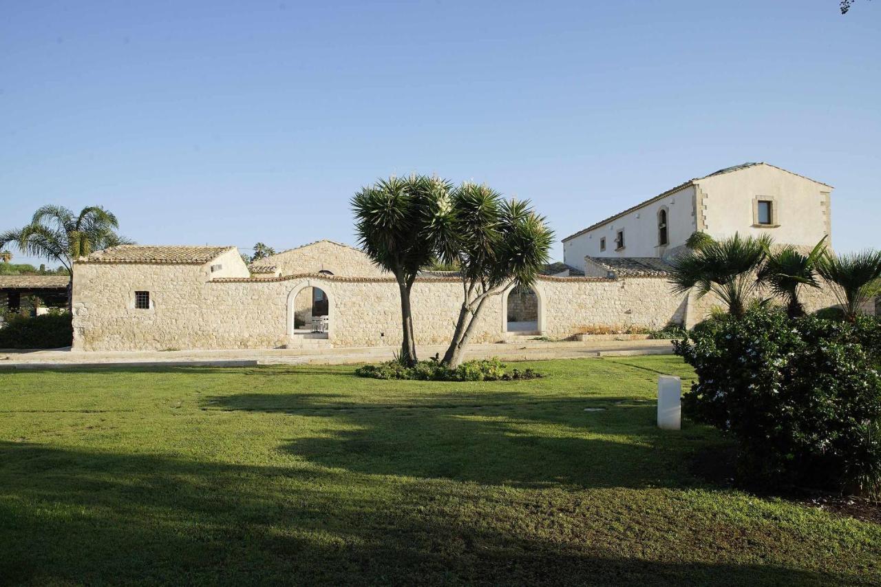Torre Dantona Country Suites Pozzallo Exterior foto