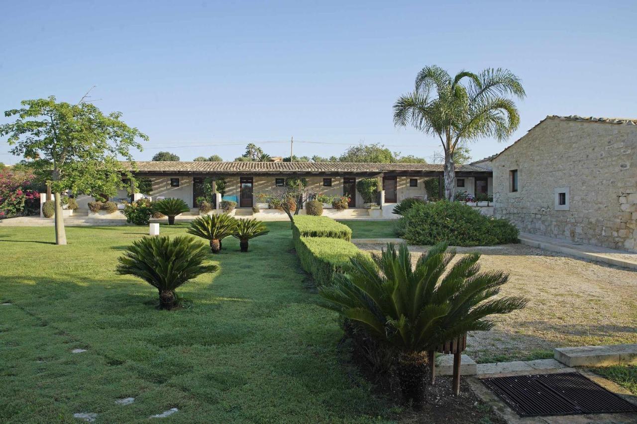 Torre Dantona Country Suites Pozzallo Exterior foto