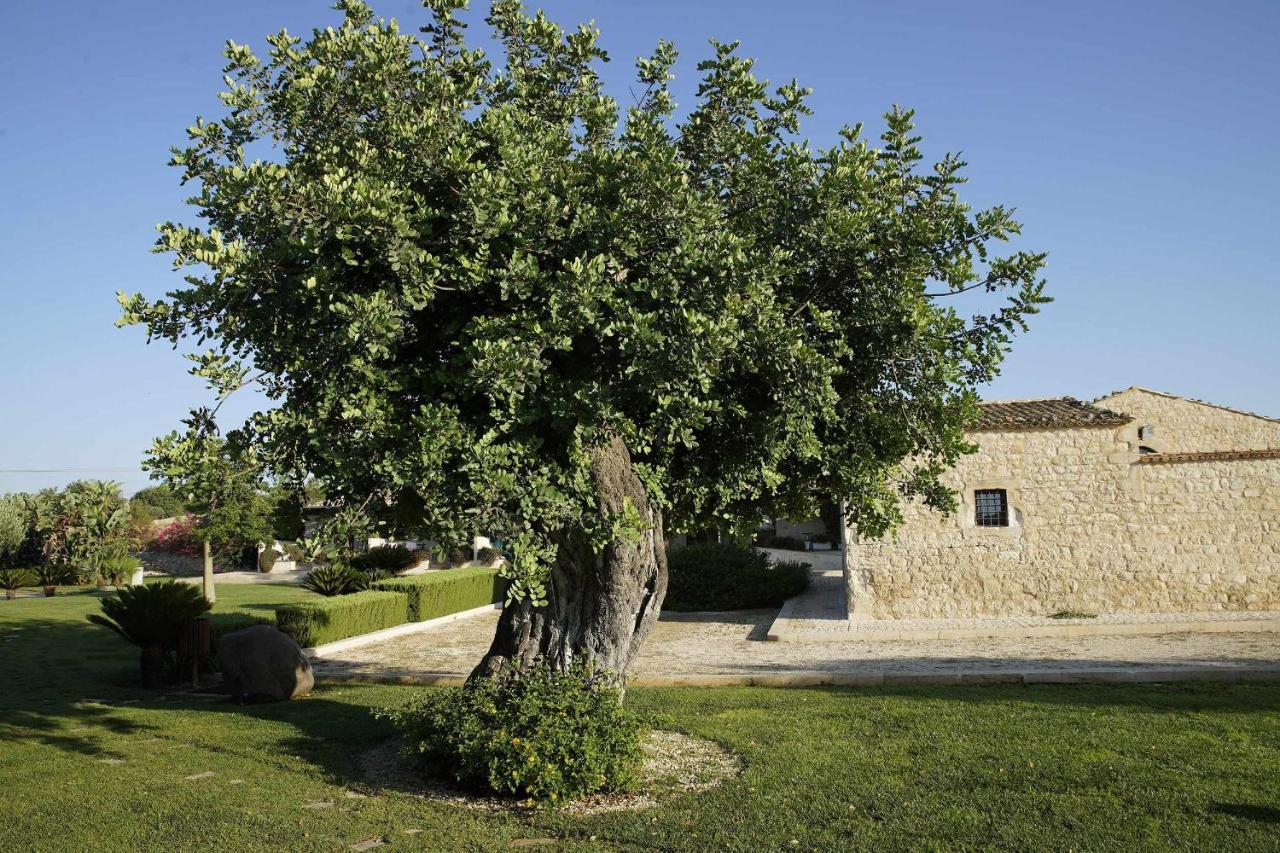 Torre Dantona Country Suites Pozzallo Exterior foto
