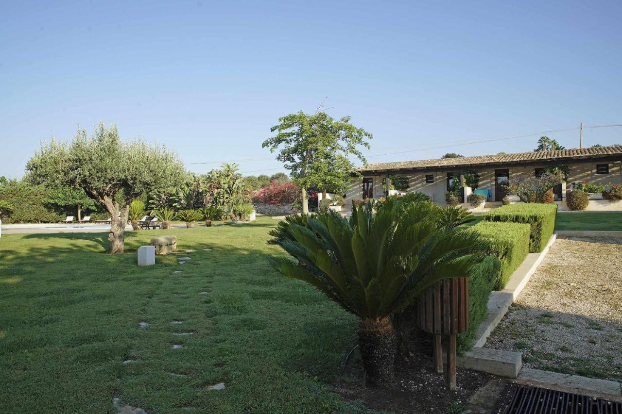 Torre Dantona Country Suites Pozzallo Exterior foto